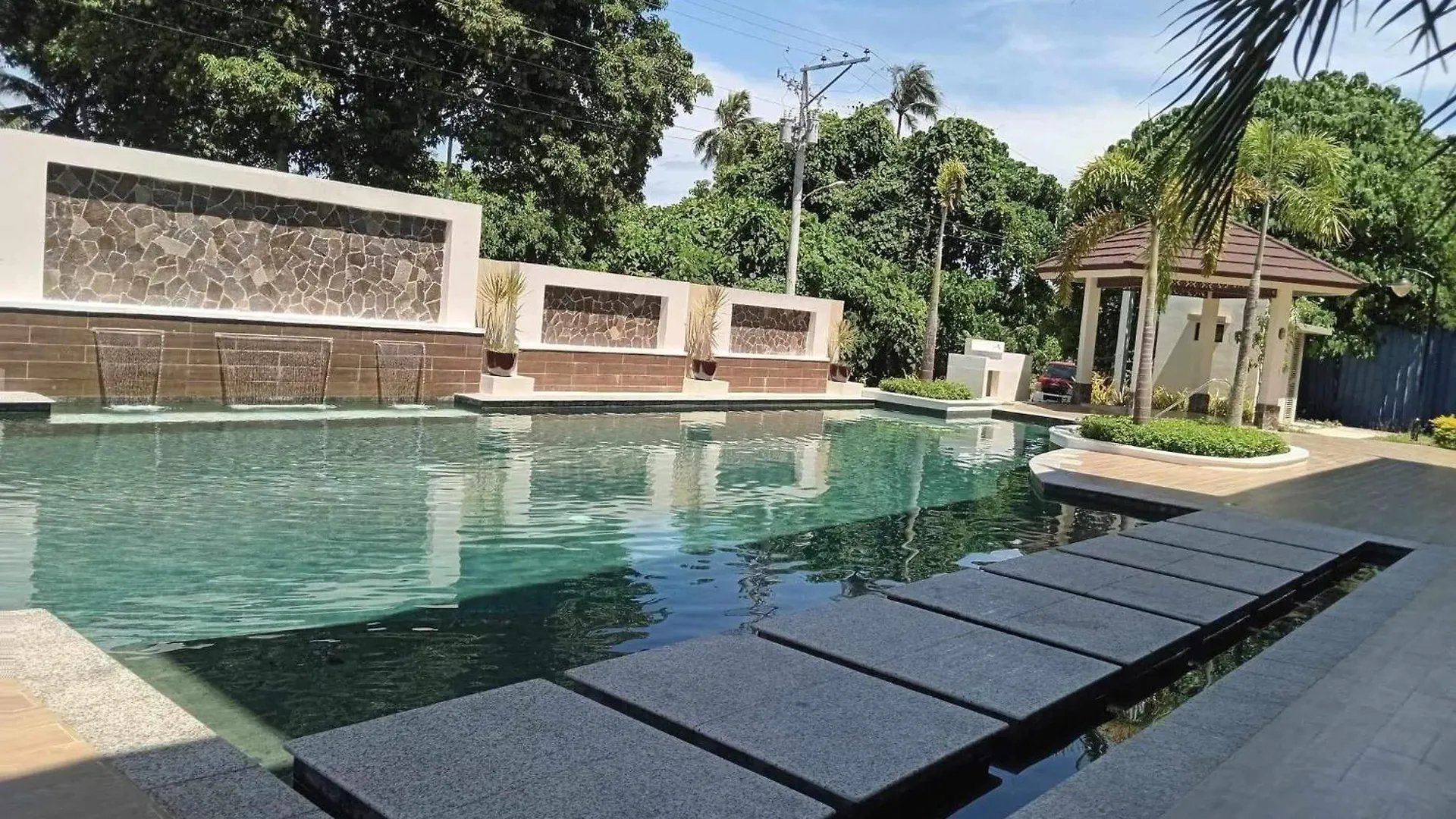 아파트 Kembali Condo Resort With Sea View Davao City